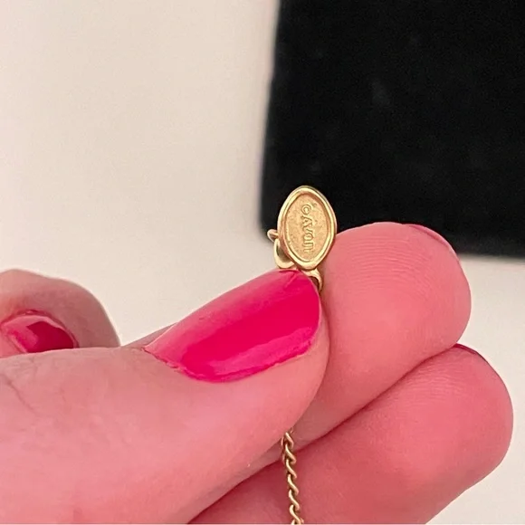 Vintage AVON Faux Amethyst February Birthstone Preppy Dainty Teardrop Necklace - Picture 6 of 9